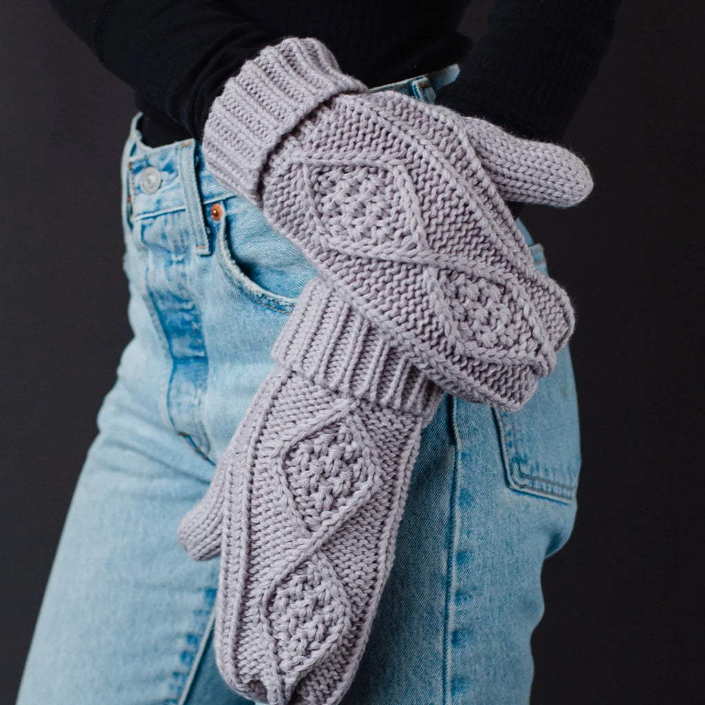 Cable Knit Mittens - Lavender