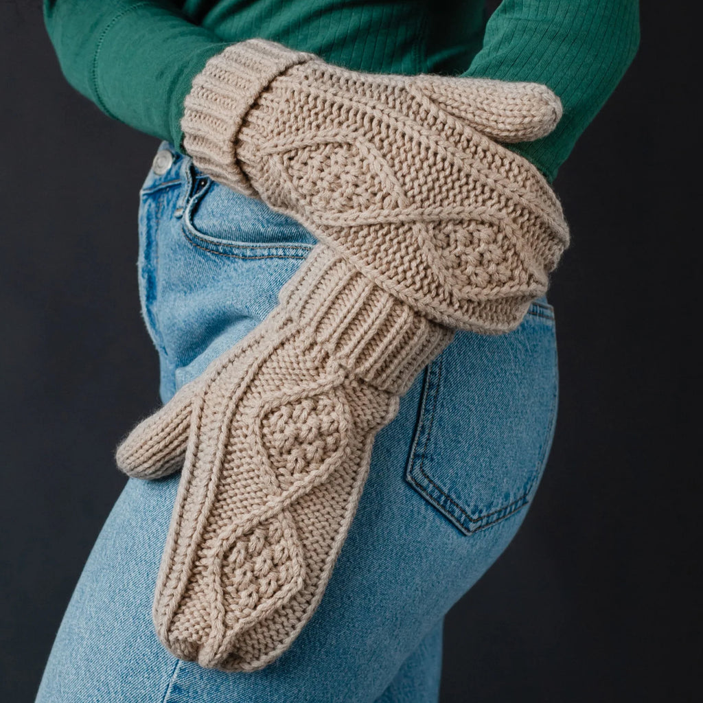 Cable Knit Mittens - Beige