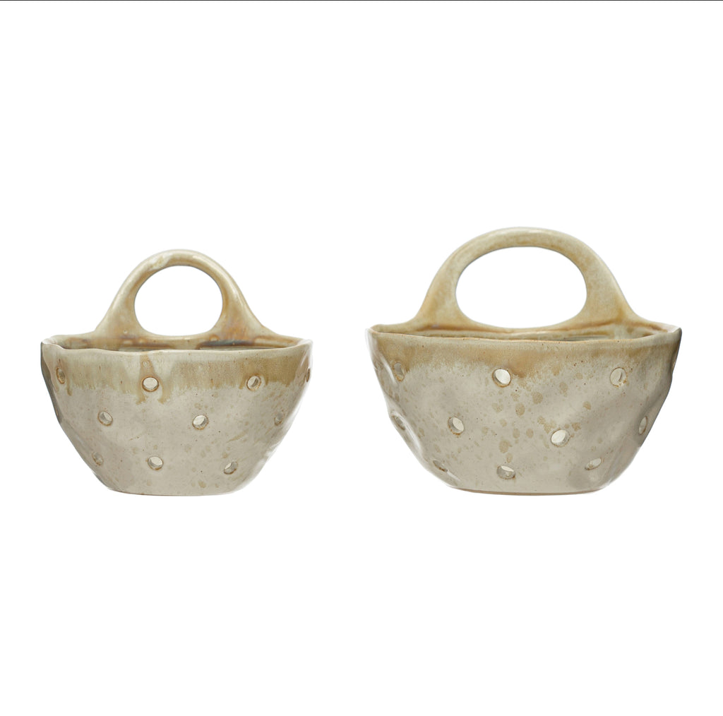Stoneware Berry Bowl w/Handle (2 sizes to choose from)